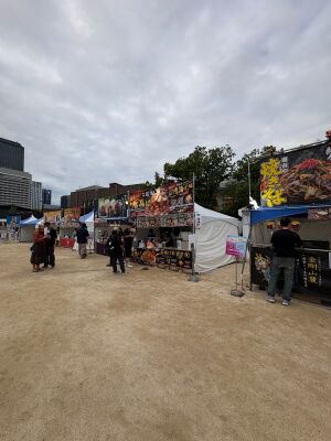テレビ大阪-YATAIフェス-2026-唐揚げ-大阪城公園-太陽の広場-02.jpg